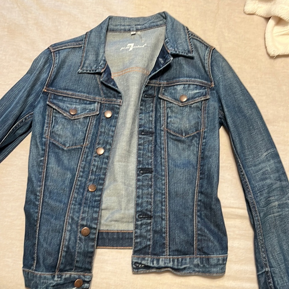 Timeless denim jacket sz. s
